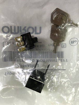 Переключатель с поворотным ключом, cерии A165K, квадратной формы