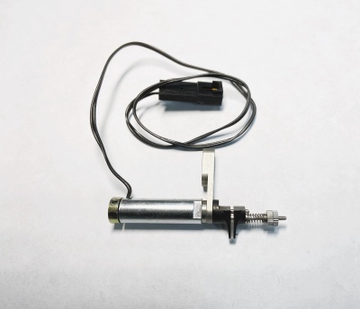 Зажим для подачи проволоки под углом 30/45 градусов с кронтнейном в сборе